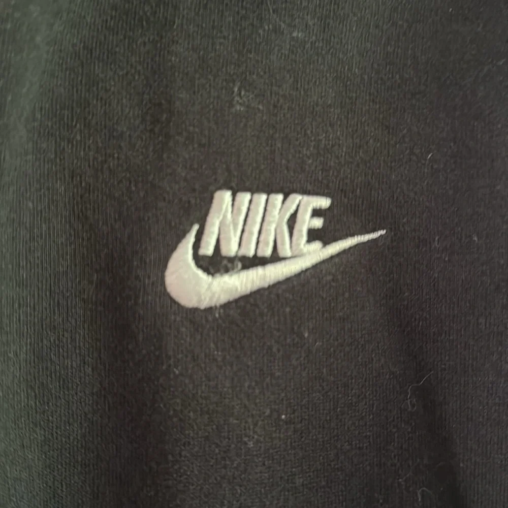 Nike Boys Black Full Zip Sweatshirt With Hood Size Medium